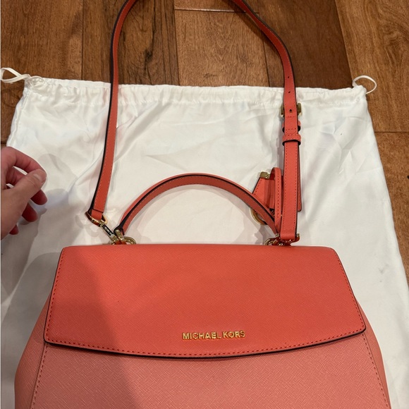 Brand new MK purse - Picture 3 of 11